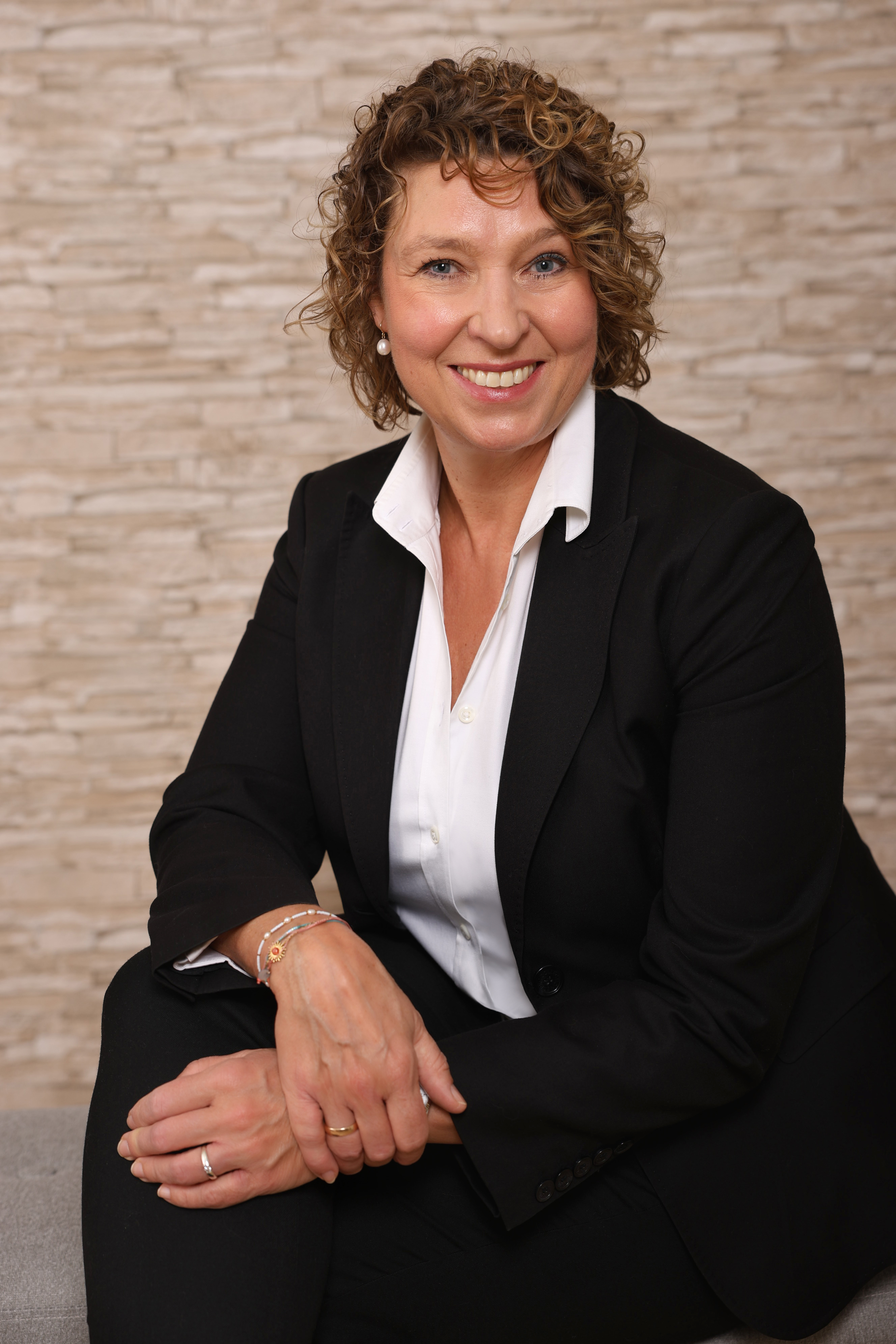 Warme und professionelle Gesundheitsexpertin